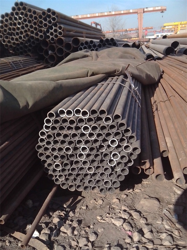 百色小口径无缝钢管