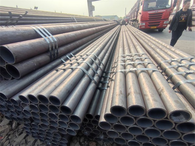 百色20#无缝钢管焊接